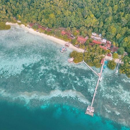 Raja Ampat Dive Lodge Pulau Mansuar Extérieur photo